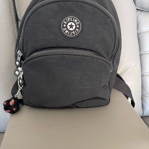 Kipling paola small back pack